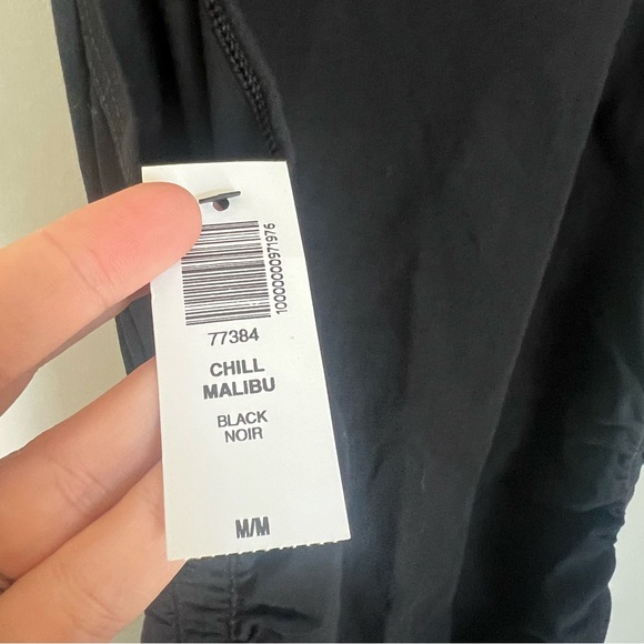 NEW Aritzia TNA Chill Malibu Ruched Dress in Black Women's Size Medium - Picture 7 of 11